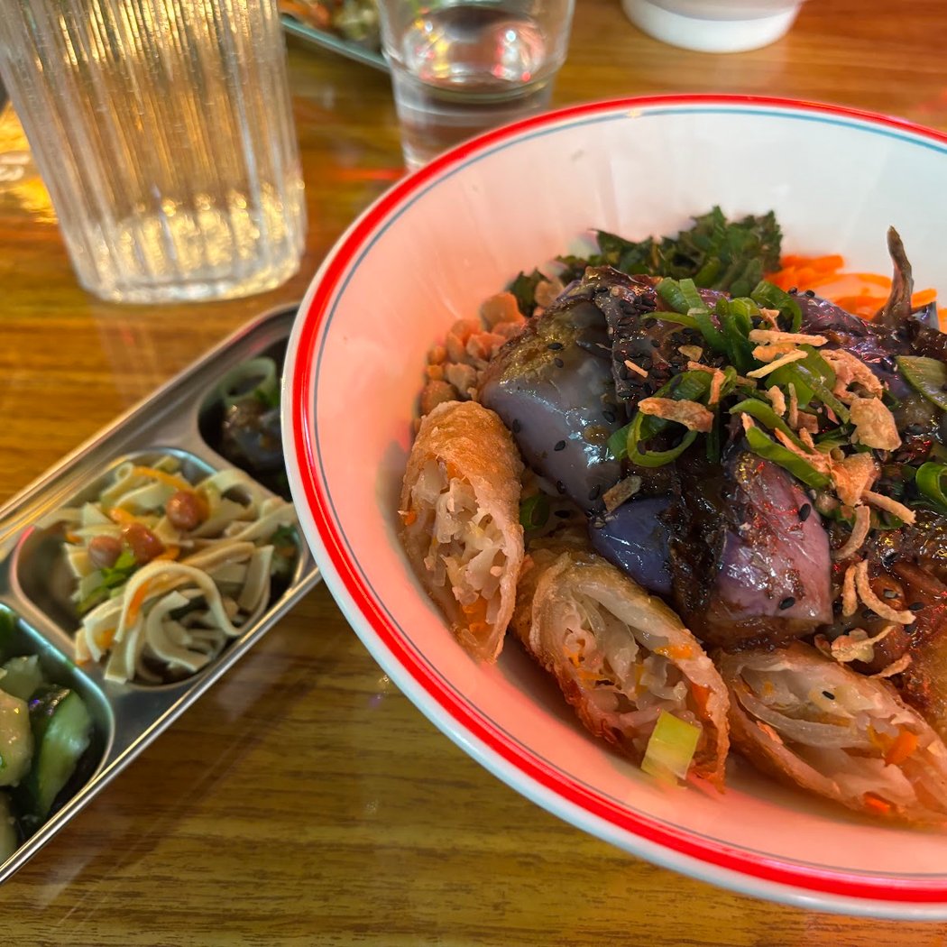 NOï - Restaurant & CaPhe Vietnamien 3
